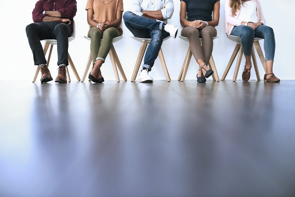 Personas sentadas